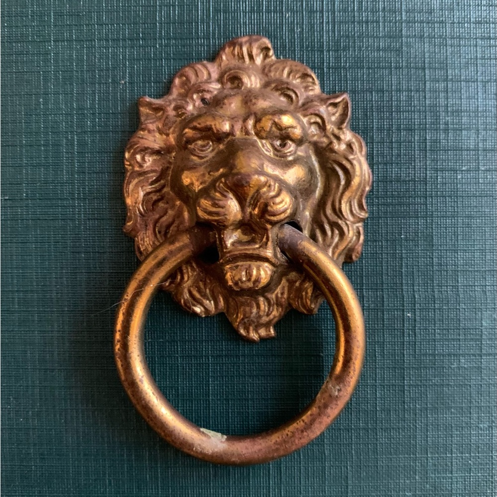 ~ Vintage Lion Drawer Knob Knocker ~